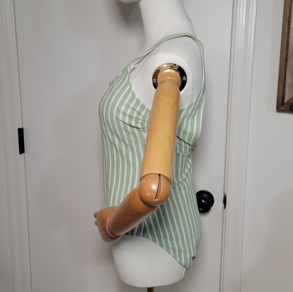 H&M Textured Sage Green & White Pinstripe Modest Swimsuit Size Medium - Picture 5 of 10